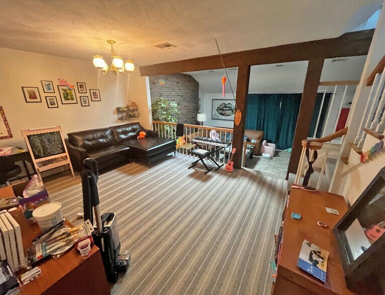 More Photos Of 263 South St, Holliston Apartments For Sale
