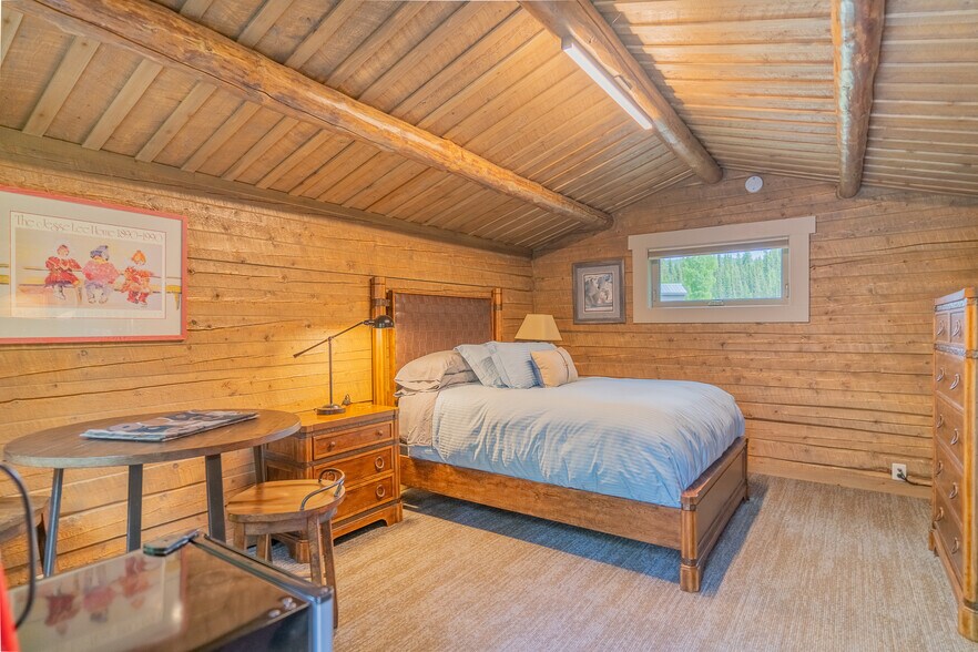 More Photos Of Quartz Lake, Delta Junction Lodge Meeting Hall For Sale