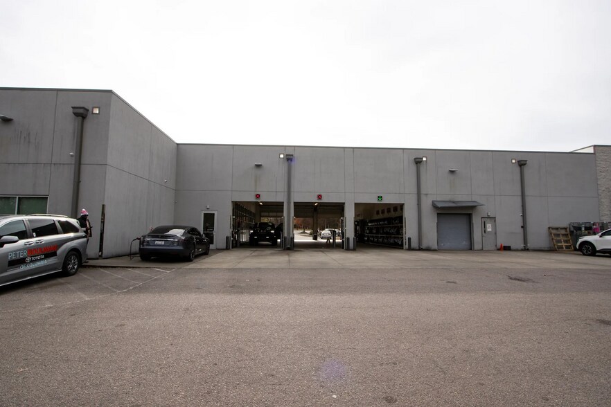 More Photos Of 2136 Sunset Blvd, West Columbia Auto Dealership For Sale