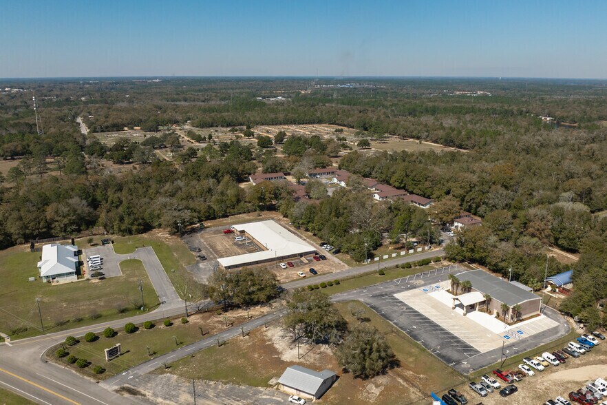 More Photos Of 125 N Davis Ln, Defuniak Springs Apartments For Sale