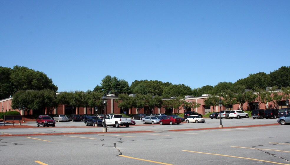 More Photos Of 27 Industrial Ave, Chelmsford Research And Development For Lease