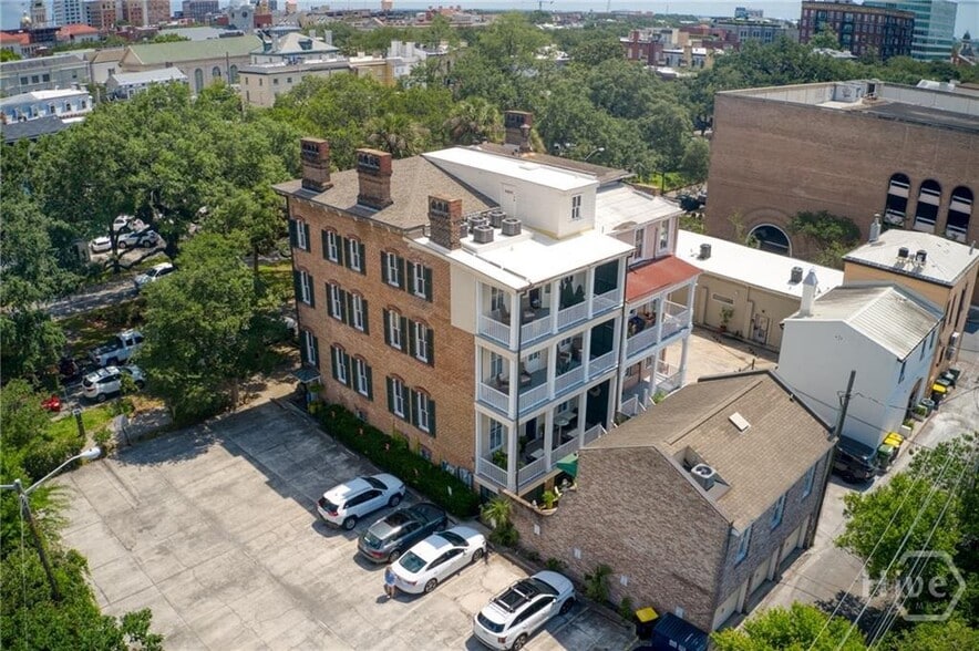 More Photos Of 109 W Liberty St, Savannah Hospitality For Sale