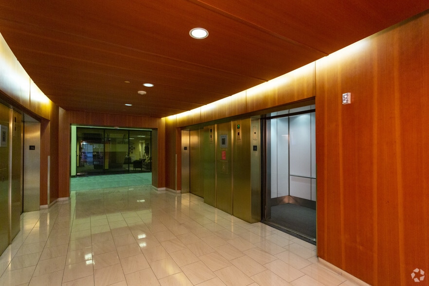 More Photos Of 5757 Wilshire Blvd, Los Angeles Office For Lease
