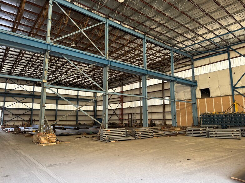 More Photos Of 364 Cherry St, Slatington Warehouse For Sale