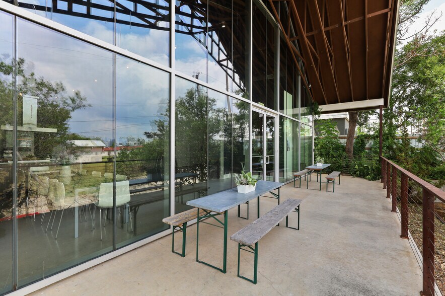 More Photos Of 1007 Folsom St, Dallas Loft Creative Space For Sale