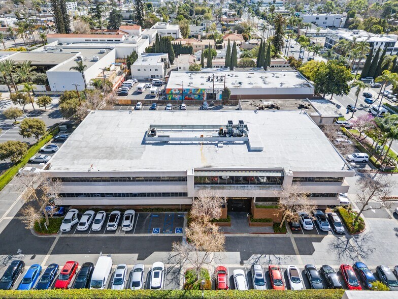 More Photos Of 2107 N Broadway, Santa Ana Loft Creative Space For Sale