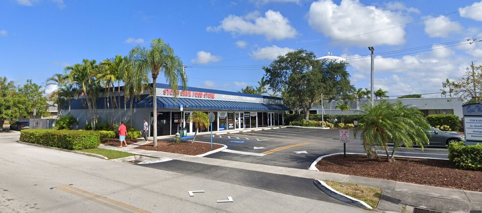 More Photos Of 404-414 S Powerline Rd, Deerfield Beach Freestanding For Lease