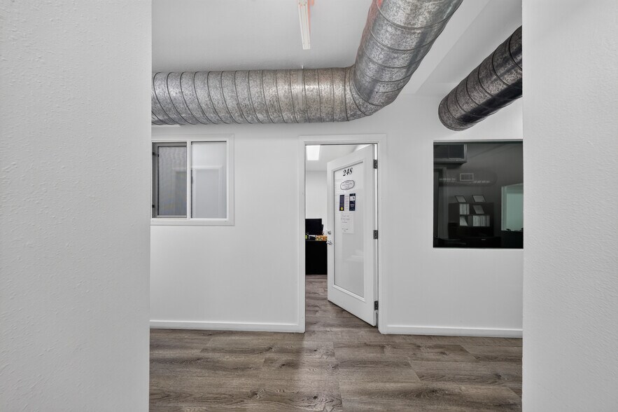 More Photos Of 20847 Sherman Way, Canoga Park Office For Sale