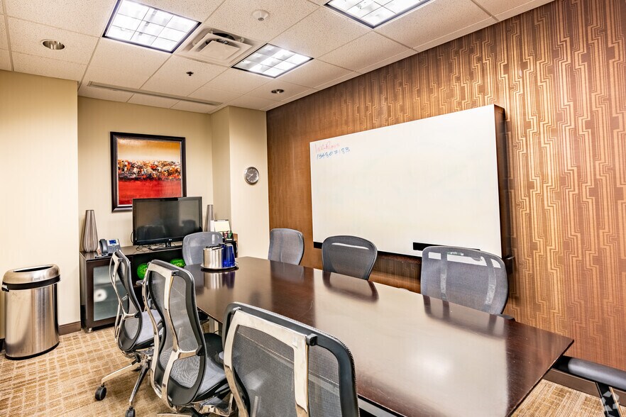 More Photos Of 424 Church St, Nashville Office For Lease