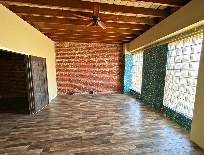 More Photos Of 1827 Hope St, Los Angeles Warehouse For Lease