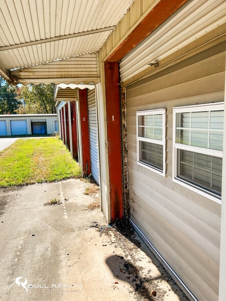 More Photos Of 109 Coleman Dr, Eatonton Self Storage For Sale