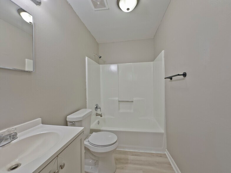 More Photos Of 7721 1st Ave S, Birmingham Apartments For Sale