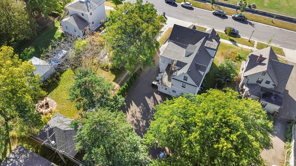 More Photos Of 1619 Hubbard Ave, Saint Paul Apartments For Sale