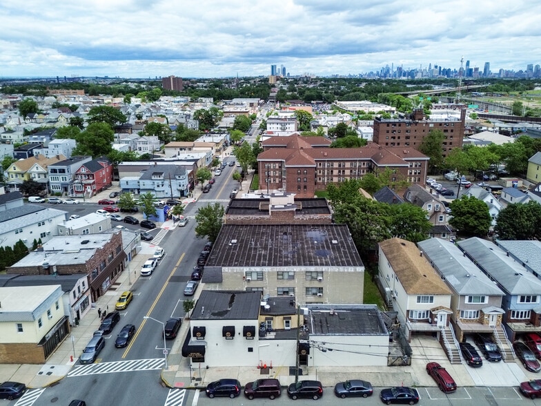 More Photos Of 990 Broadway, Bayonne Restaurant For Sale