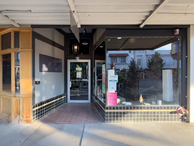 More Photos Of 39-47 E Main St, Walla Walla Storefront For Lease