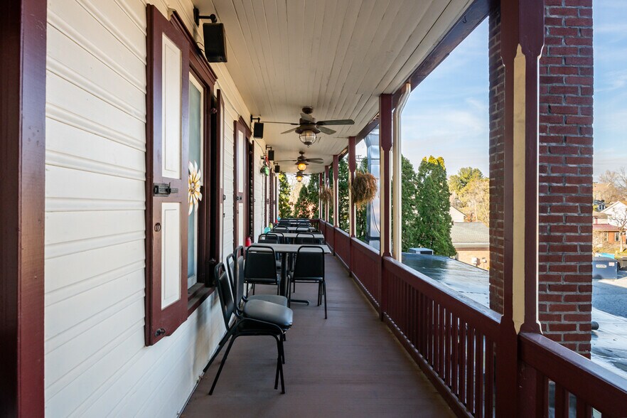 More Photos Of 101 N Market St, Schaefferstown General Retail For Sale