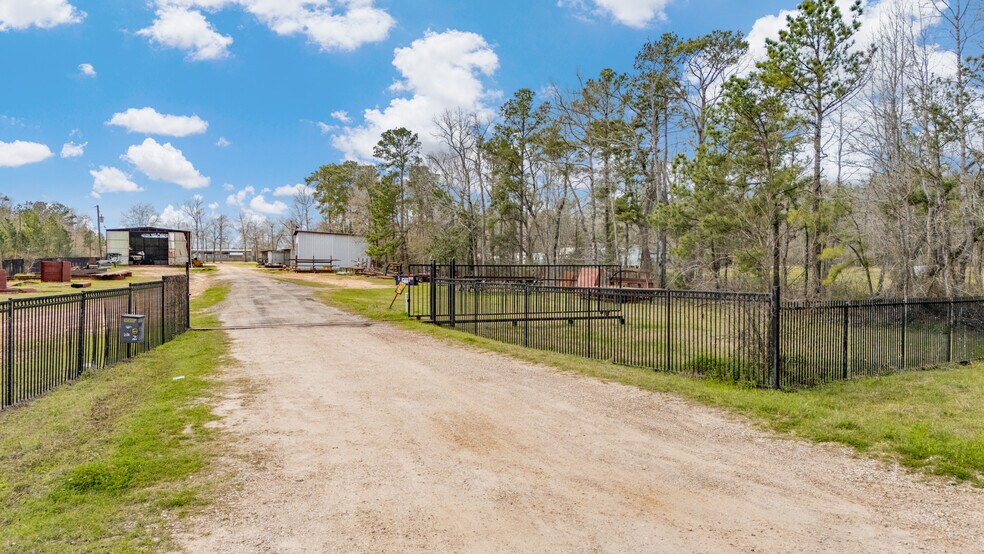 More Photos Of 2565 Lee Turner Rd, Cleveland Manufacturing For Sale