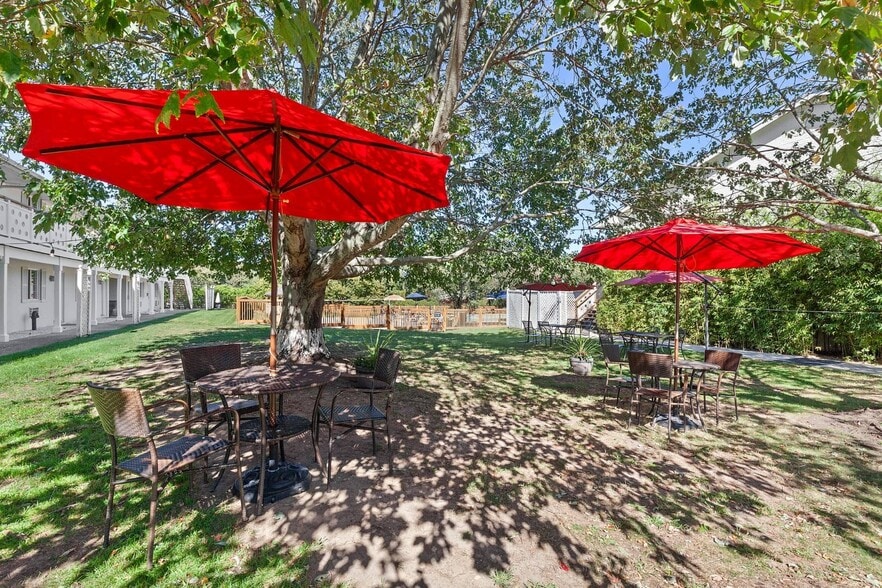 More Photos Of 1655 County Road 39, Southampton Hotel For Sale