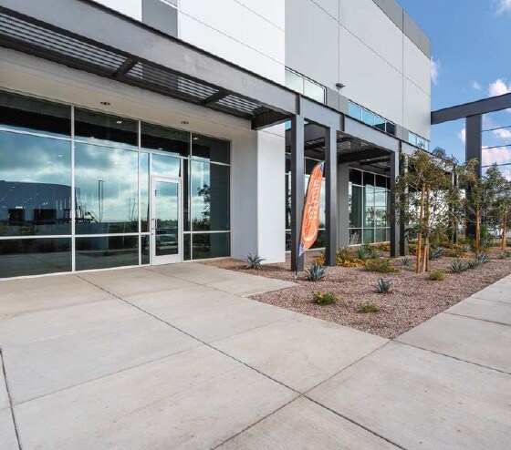 More Photos Of 8900 N Sarival Ave, Waddell Distribution For Lease