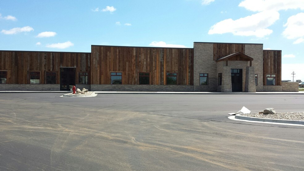 More Photos Of 901 Elm St, Tioga Freestanding For Sale