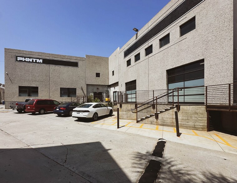 Primary Photo Of 1375 E 6th St, Los Angeles Flex For Lease