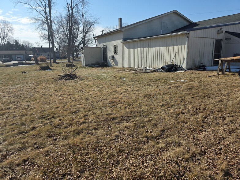 More Photos Of 12240 S Dixie, La Salle Convenience Store For Sale