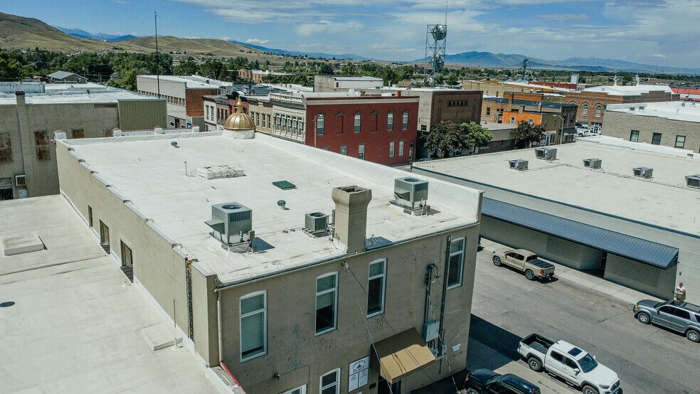 More Photos Of 4 S Idaho St, Dillon Office For Sale