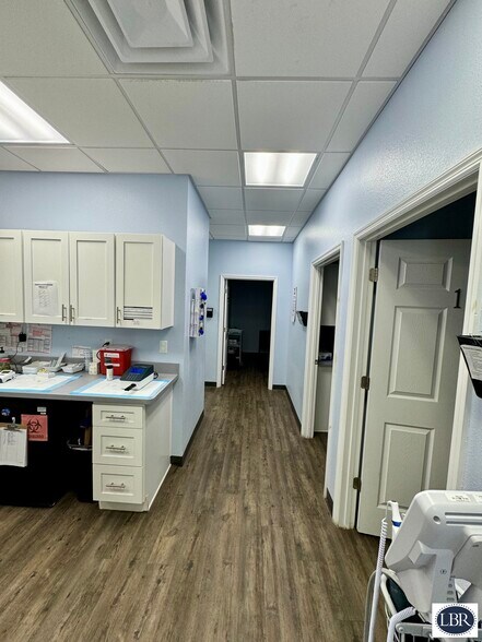 More Photos Of 1532 N Harbor City Blvd, Melbourne Storefront Retail Office For Lease