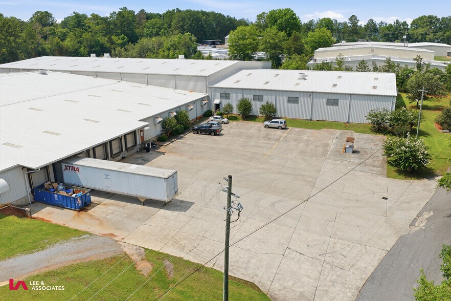 More Photos Of 101 Conyers Industrial Dr, Cartersville Warehouse For Sale