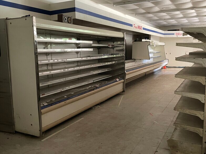 More Photos Of 937 N 1st St, Stephens Restaurant For Sale