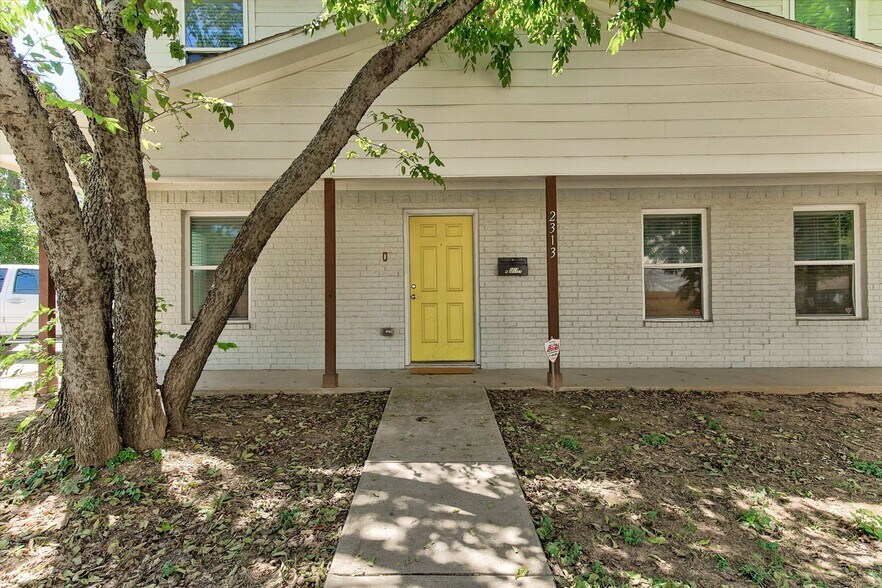 More Photos Of 3201 Forest Park Blvd, Fort Worth Apartments For Sale