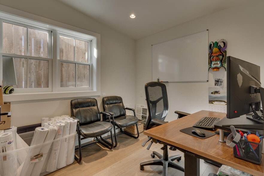 More Photos Of 10270 Donner Pass Rd, Truckee Office For Lease