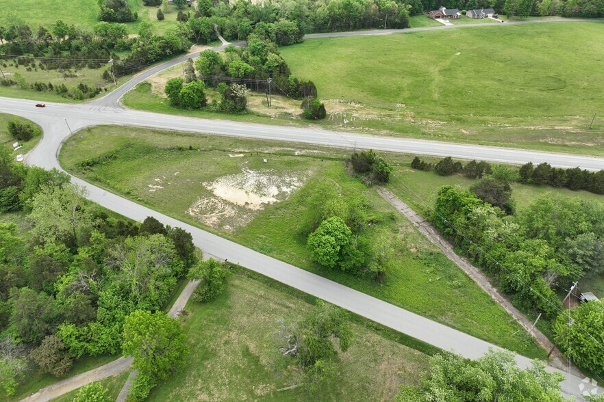 More Photos Of 810 Deatsville Rd, Deatsville Land For Sale