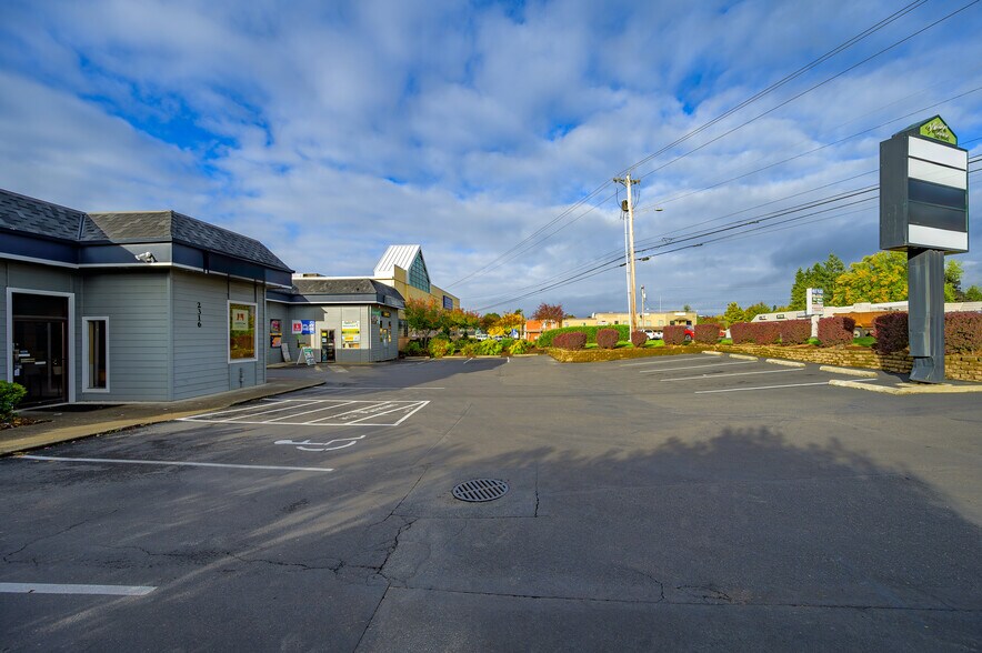 More Photos Of 2316 E Portland Rd, Newberg Storefront Retail Office For Sale