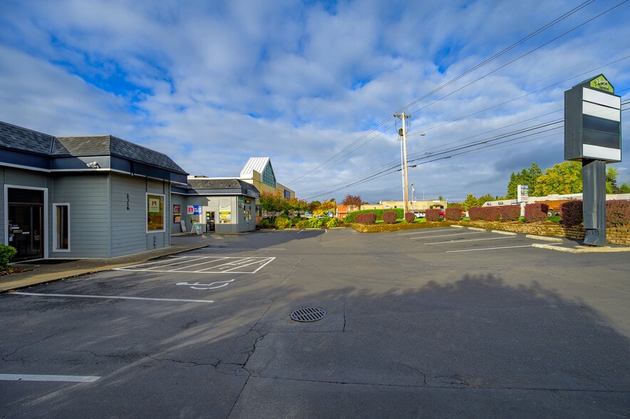 More Photos Of 2316 E Portland Rd, Newberg Storefront Retail Office For Sale
