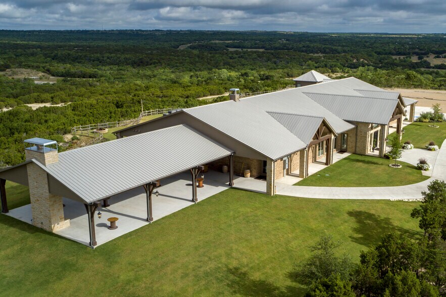 More Photos Of 6000 Tucker Dr, Weatherford Winery Vineyard For Sale