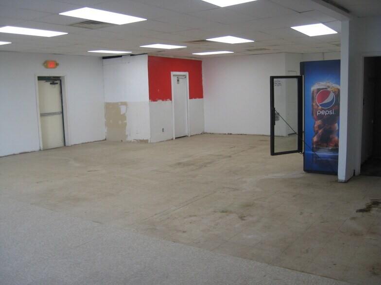 More Photos Of 3 S Main St, Franklinville Freestanding For Sale
