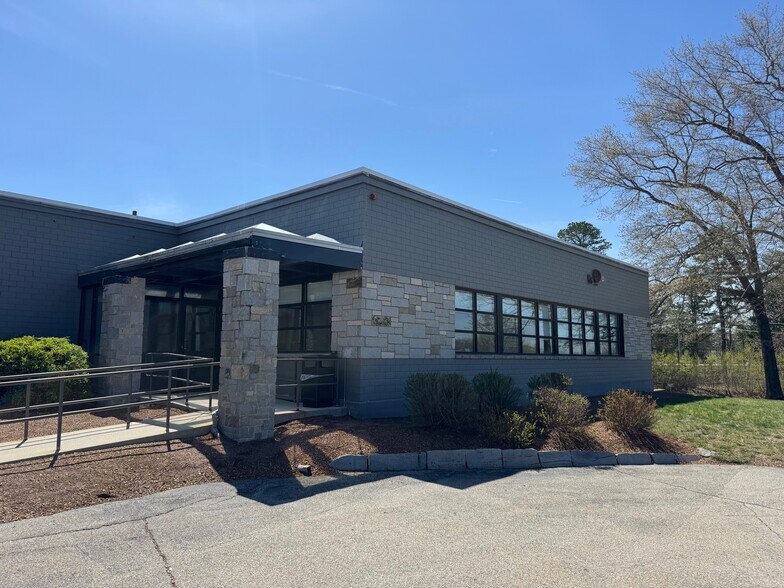 More Photos Of 92 Old Turnpike Rd, Concord Warehouse For Lease