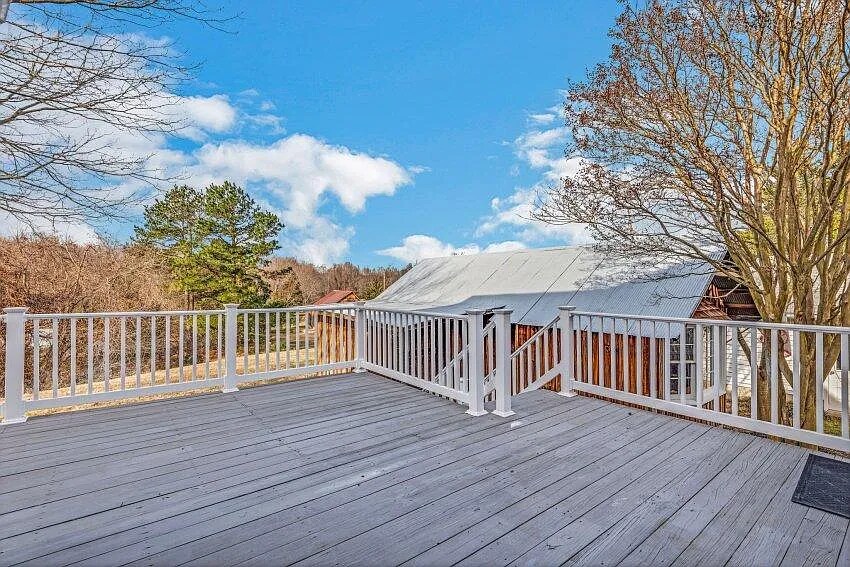 More Photos Of 4090 Old Town Rd, Huntingtown Flex For Sale