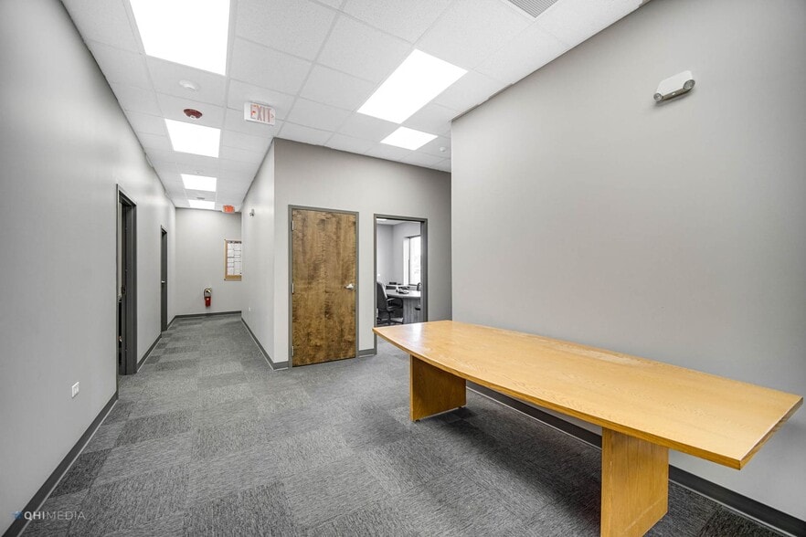 More Photos Of 1227 N Cedar Rd, New Lenox Office For Lease