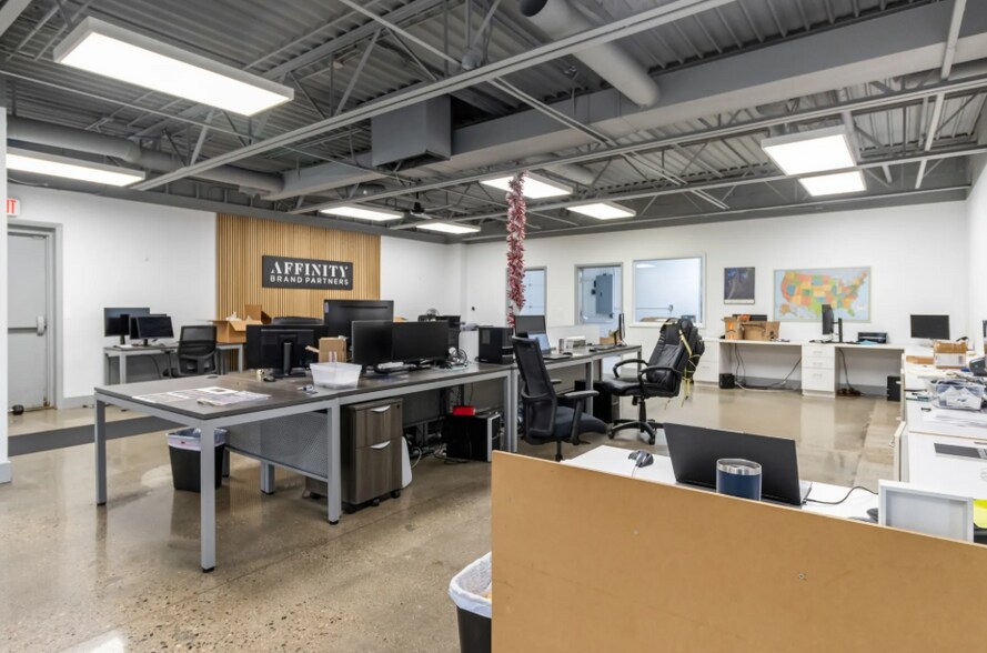 More Photos Of 333-353 Oliver Dr, Troy Warehouse For Sale