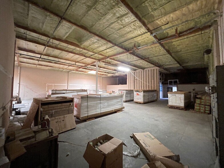 More Photos Of 68364 Commercial Rd, Cathedral City Warehouse For Sale