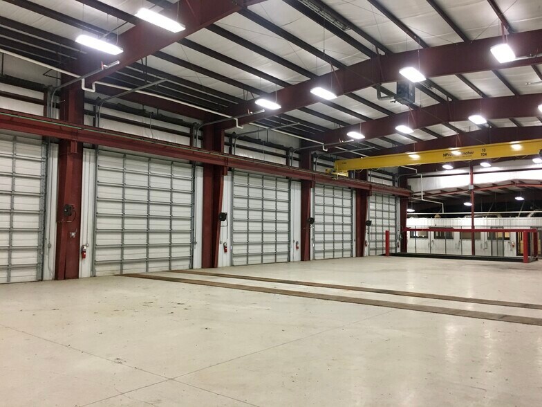 More Photos Of 175 Private Road 7335, De Berry Industrial For Sale