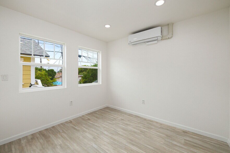 More Photos Of 618 S Van Ness Ave, Santa Ana Apartments For Sale