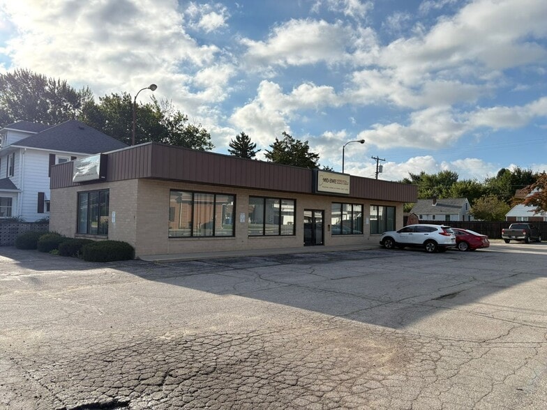 Primary Photo Of 1008 E Lincoln Hwy, New Haven Office For Sale
