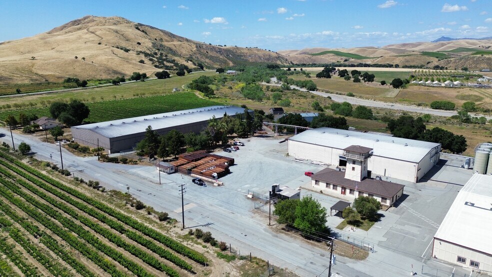 More Photos Of 385 Panoche Rd, Paicines Winery Vineyard For Sale