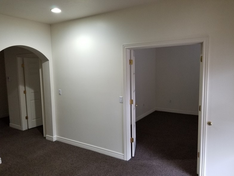 More Photos Of 893 24th St, Ogden Office For Lease