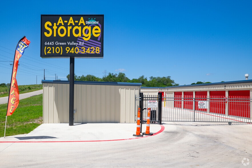 More Photos Of 6445 Green Valley Rd, Cibolo Self Storage For Sale