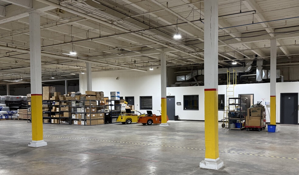 More Photos Of 700 King Edward St, Winnipeg Manufacturing For Lease