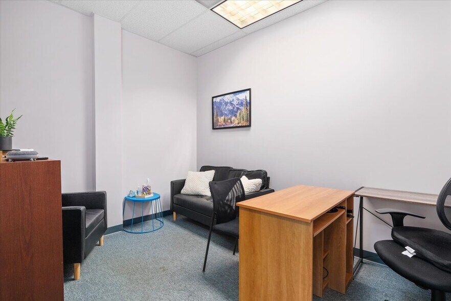 More Photos Of 8140 Ashton Ave, Manassas Medical For Sale
